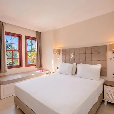 Alize Hotell 4*